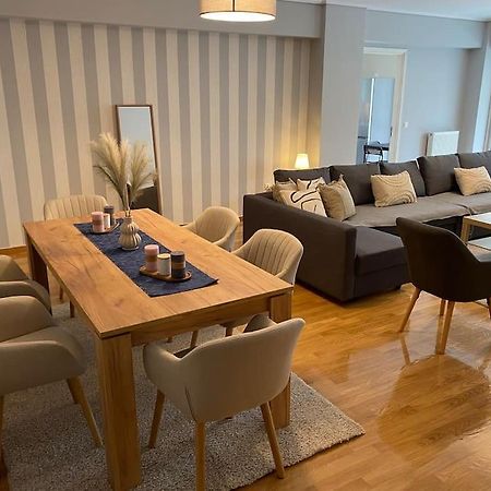Classy 3Br With 2 Bathrooms Apartment In Marousi أثينا المظهر الخارجي الصورة