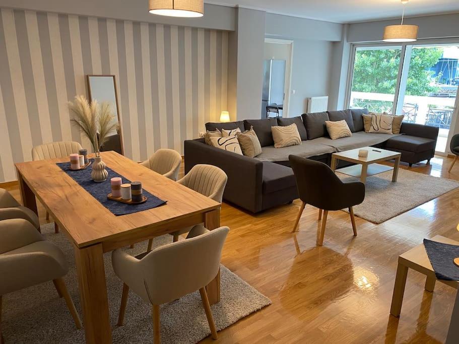 Classy 3Br With 2 Bathrooms Apartment In Marousi أثينا المظهر الخارجي الصورة