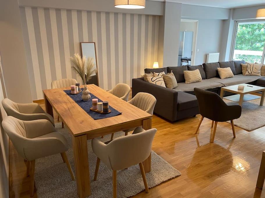 Classy 3Br With 2 Bathrooms Apartment In Marousi أثينا المظهر الخارجي الصورة
